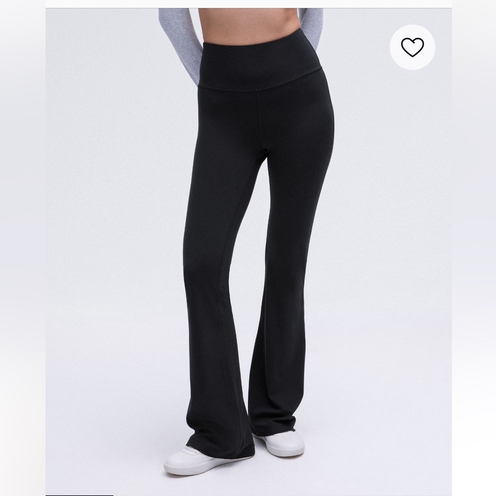Lululemon Groove Nulu Super-High-Rise Flared Pant | Black | Size 4